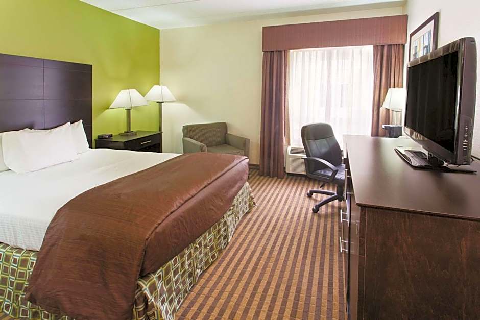 La Quinta Inn & Suites by Wyndham Grove City