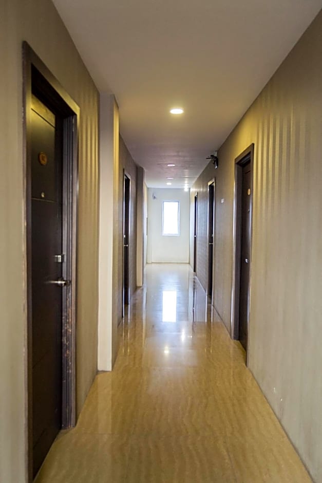 Vaccinated Staff - OYO 676 Hotel Osaka