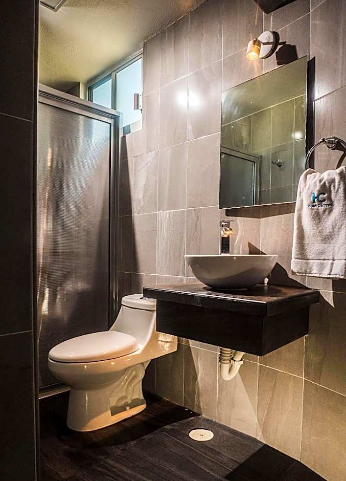 HOTEL CAREYES
