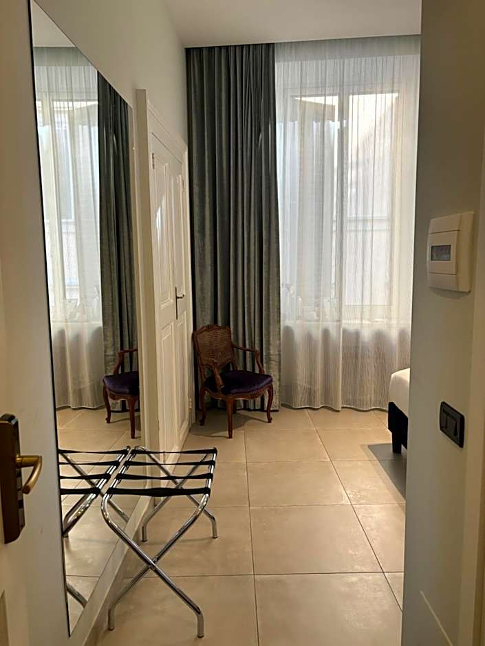 Navona Theatre Hotel