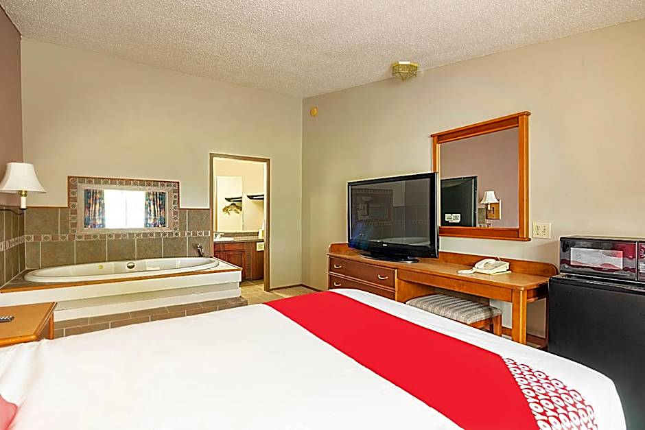 OYO Hotel Daleville AL Hwy 84