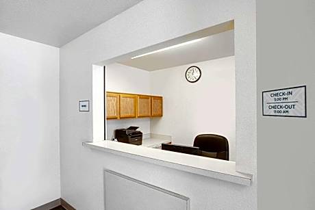 WoodSpring Suites Houston Willowbrook