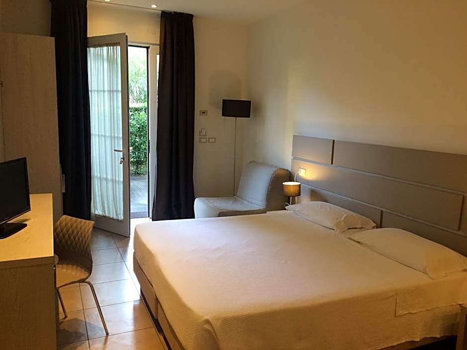 Accademia Hotel