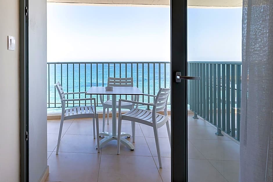 Alia Beach Hotel by Estia