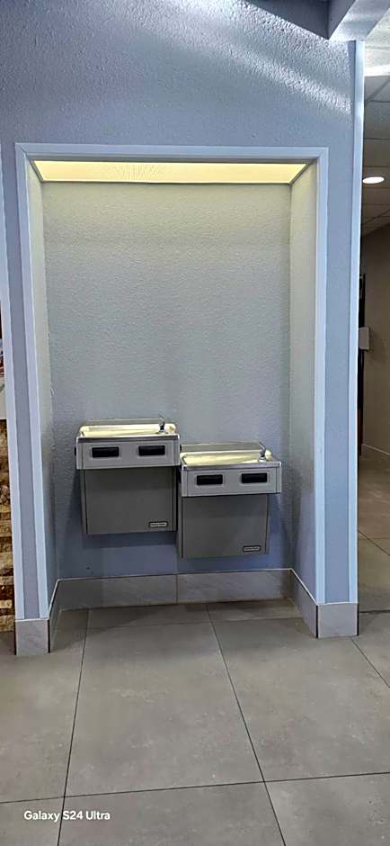 Quality Inn & Suites Manhattan