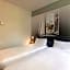 B&B HOTEL Pau Zénith