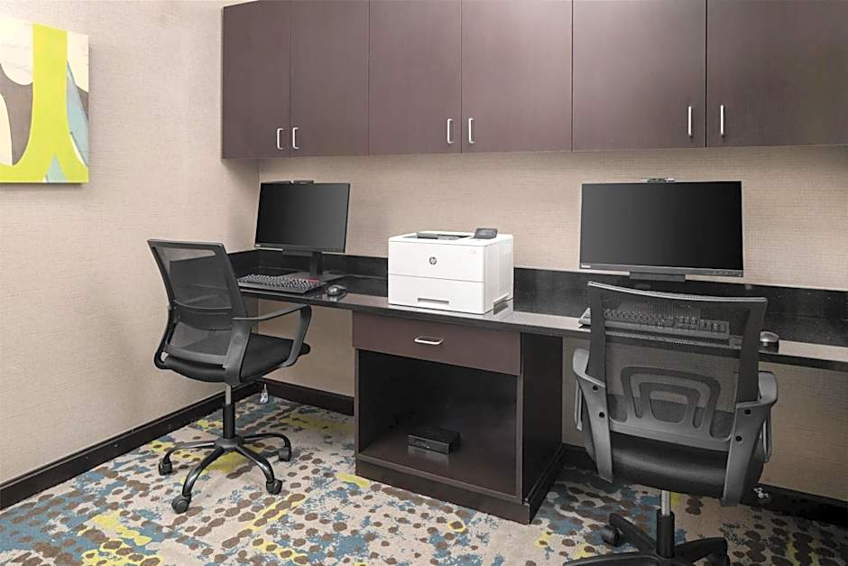 Hampton Inn Fairmont