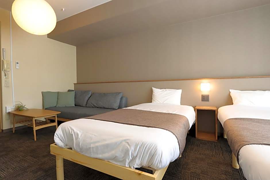 UCHI Living Stay Otaru Suitengu