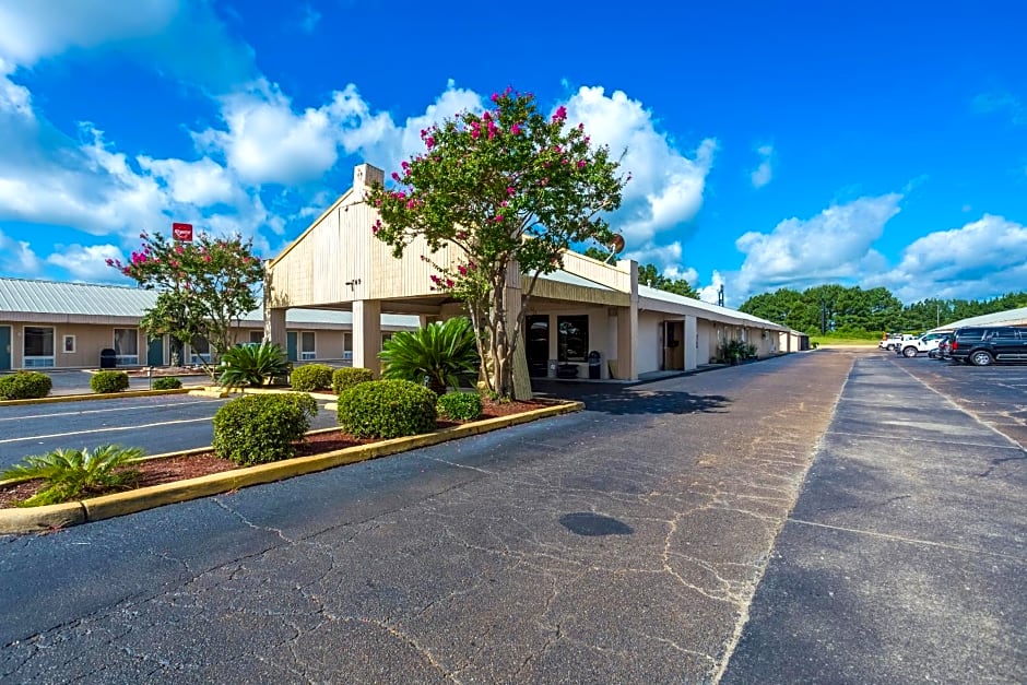 Rodeway Inn & Suites