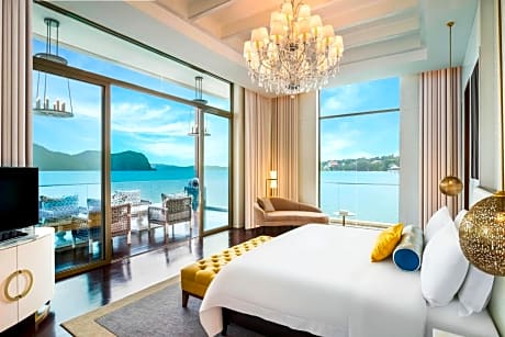 2 King Beds 1 Queen Bed, and 1 Twin Bed, Sea View, Sunset View, 4-Bedroom Villa 