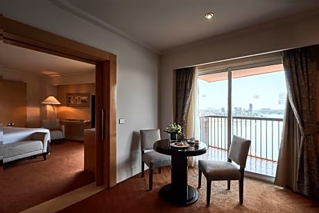Junior King Suite with Nile View