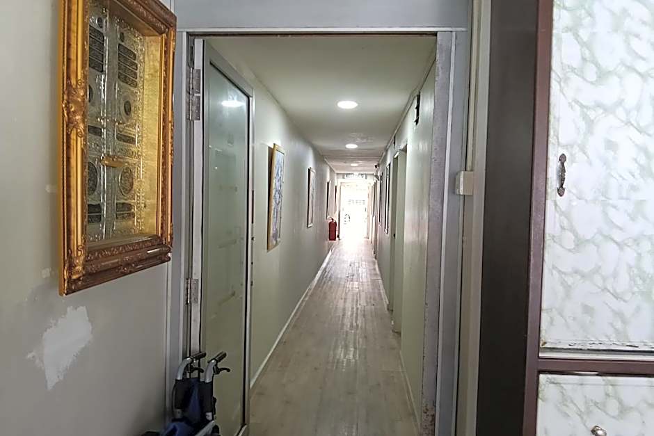 Persona Boutique Hotel