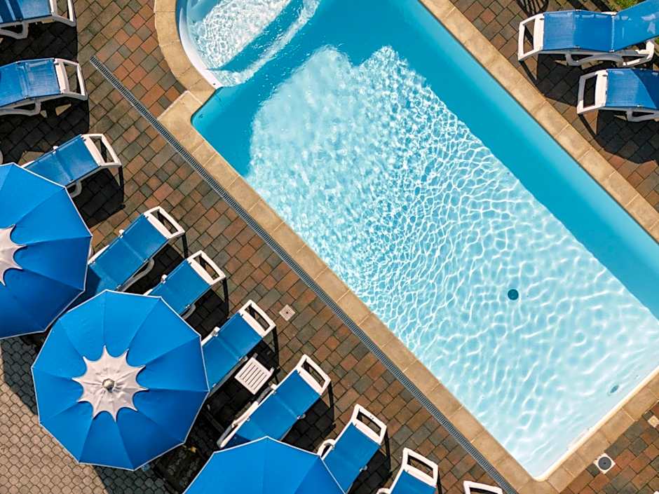 Hotel Al Bivio - Pizzeria, Pool & Sauna