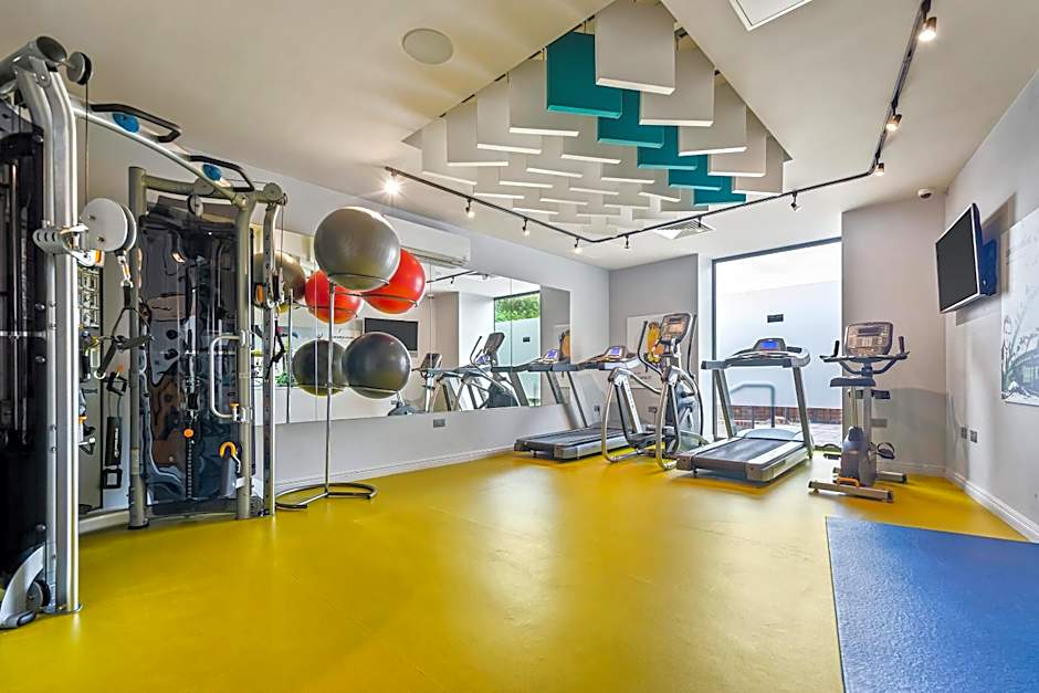 Roomzzz London Stratford