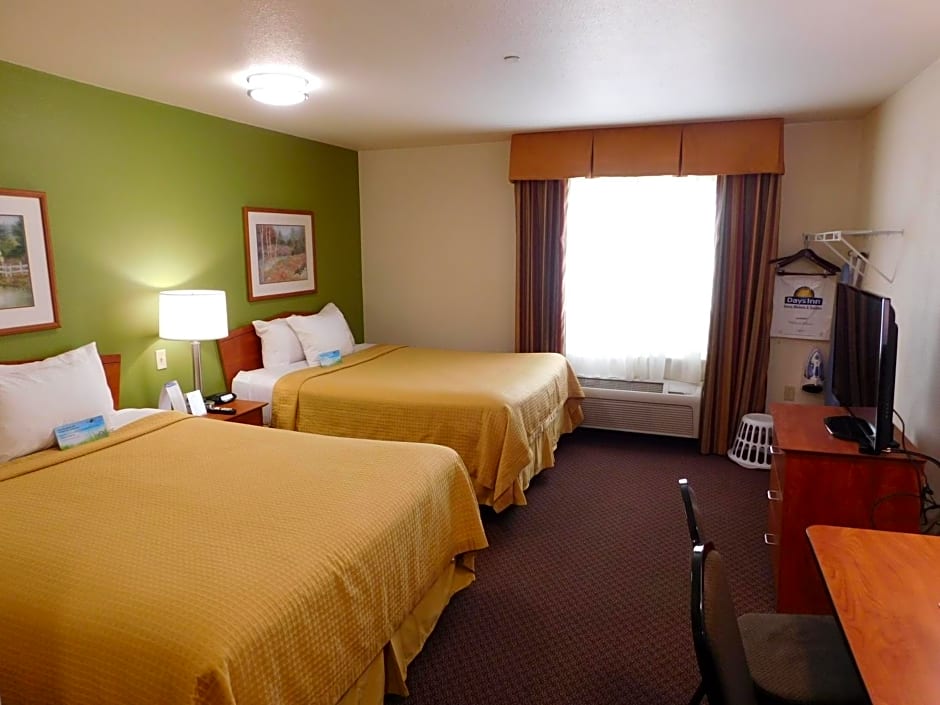 Days Inn & Suites by Wyndham Rochester South