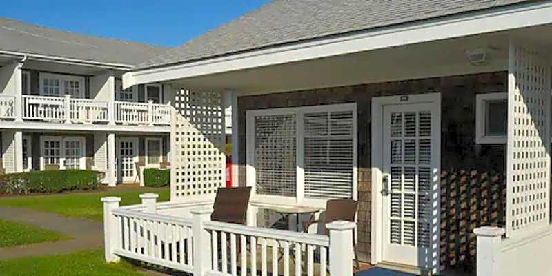 The Beachside At Nantucket