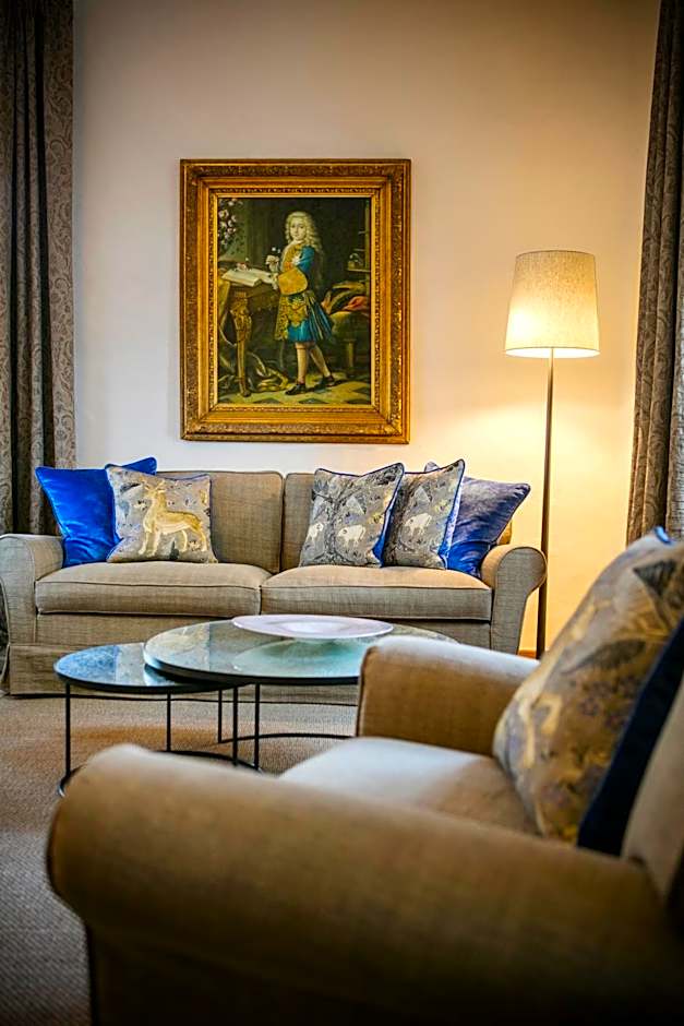 Photo 1 of 4 of Junior Suite