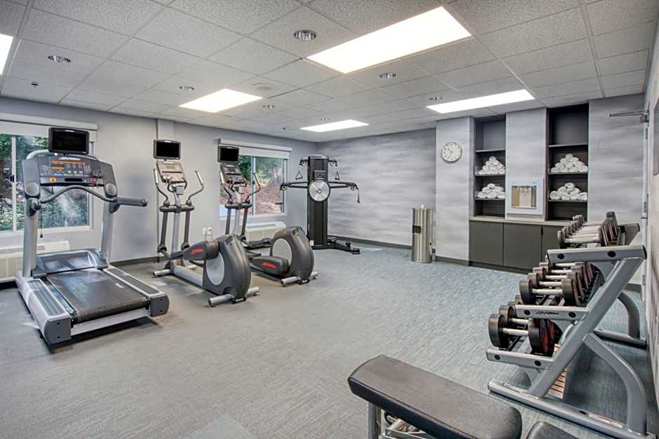 Fairfield Inn & Suites by Marriott Raleigh Crabtree Valley