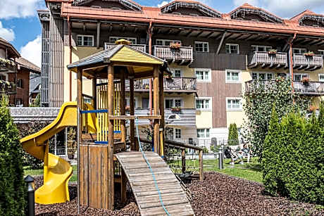 Adler Family & Wellness Clubresidence