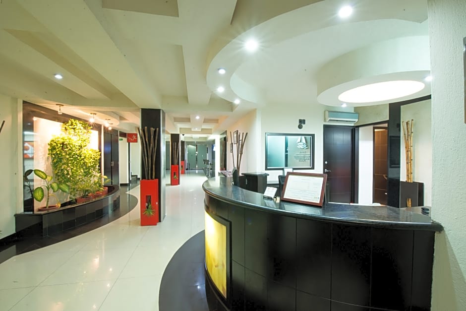 Hotel Portonovo Plaza Malecón