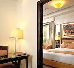 Inde Hotel Signature Tower