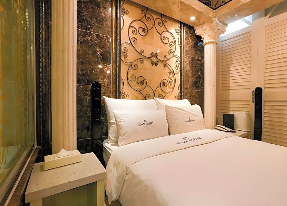 Koam Tourist Hotel