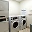 Holiday Inn Express Visalia - Sequoia Gateway Area By IHG