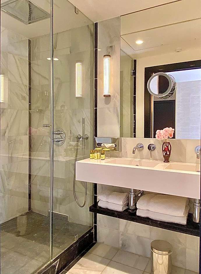 Hotel Cannes Centre Univers