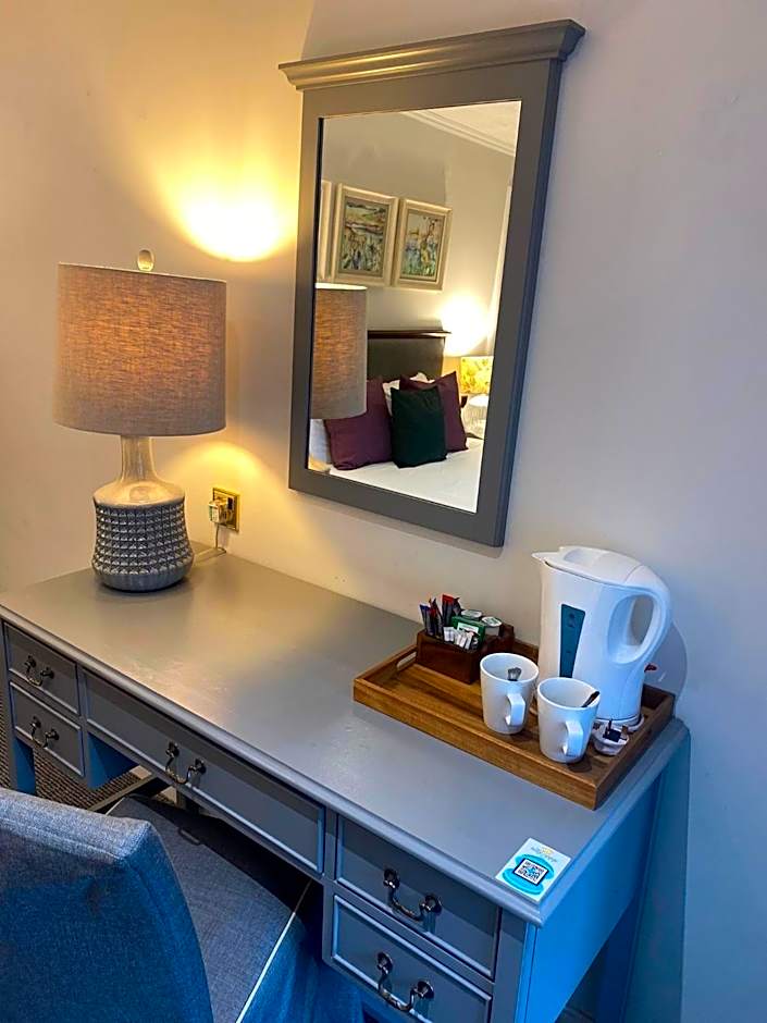 The Royal George Hotel