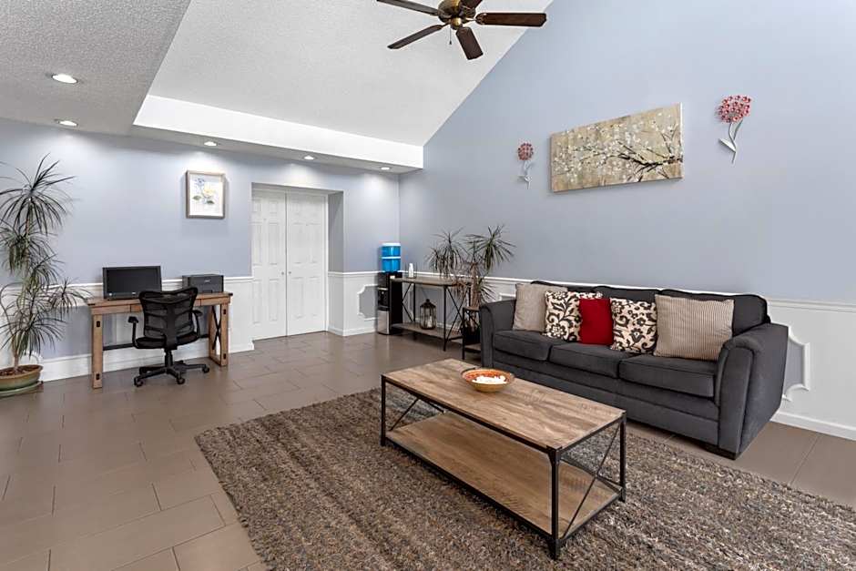 Baymont by Wyndham Brunswick GA