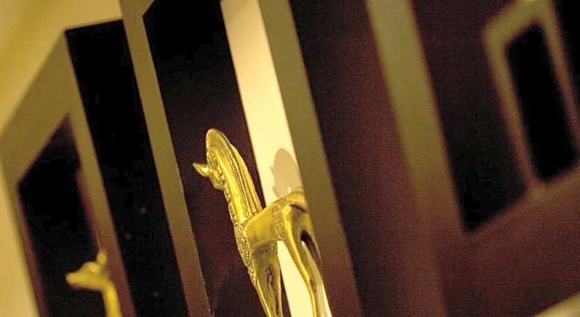 Hotel Santika Pandegiling Surabaya