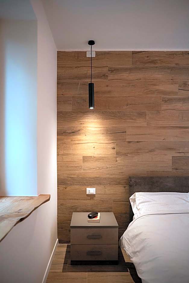 SnowLake Suite & Apartment