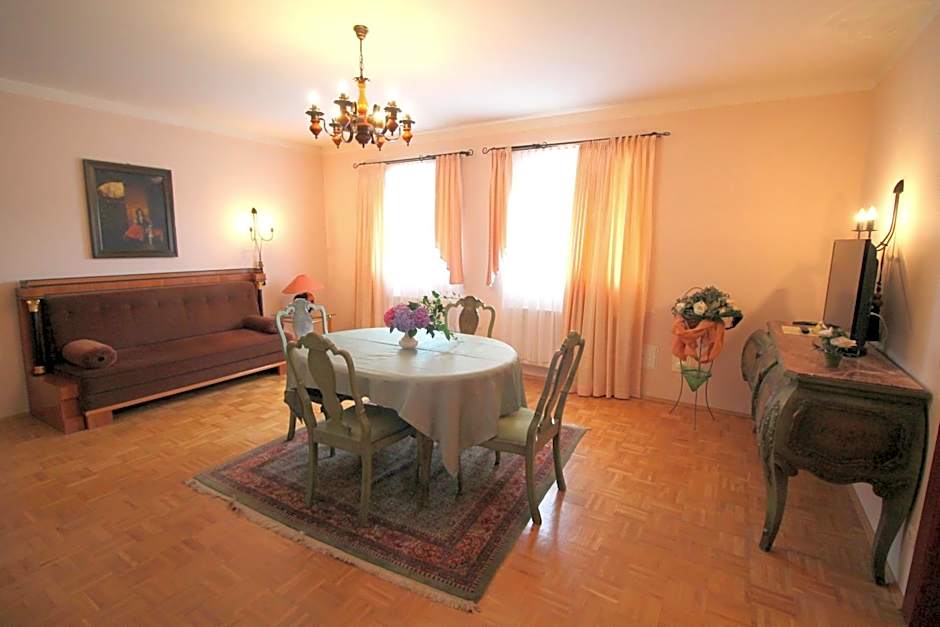 Hotel-Appartement-Villa Ulenburg
