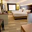 Holiday Inn Express & Suites Sioux Center By IHG