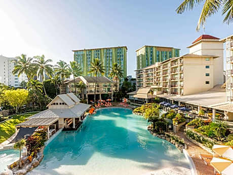 Novotel Cairns Oasis Resort
