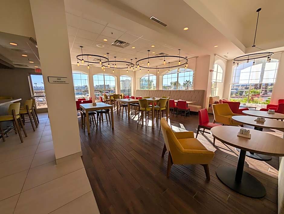 Hilton Garden Inn Las Vegas Strip South