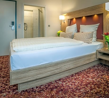 Doppelzimmer mit Französischem Bett