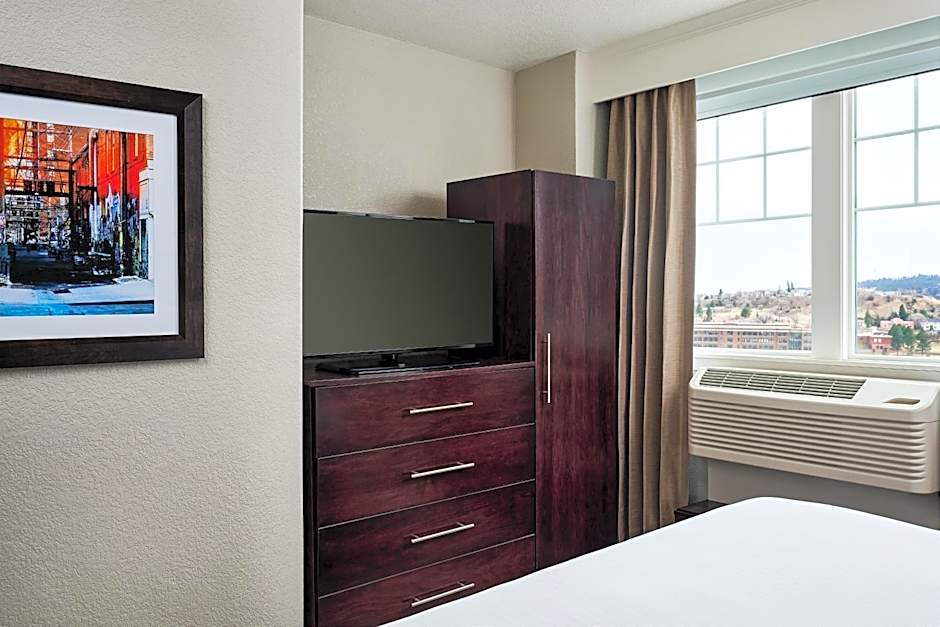 Hotel Alex Johnson Rapid City, Curio Collection by Hilton