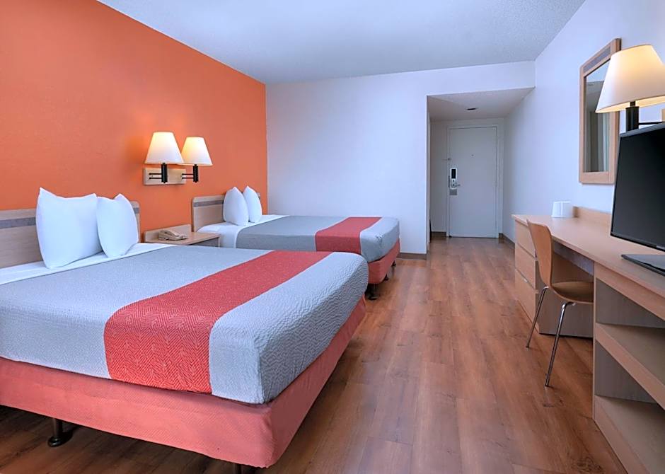 Motel 6-San Simeon, CA - Hearst Castle Area