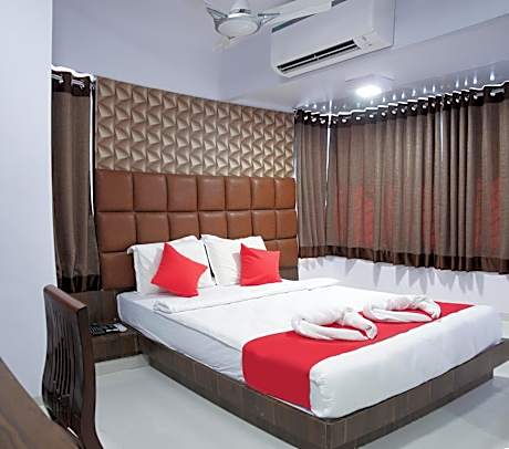 Deluxe Double Room - Non AC