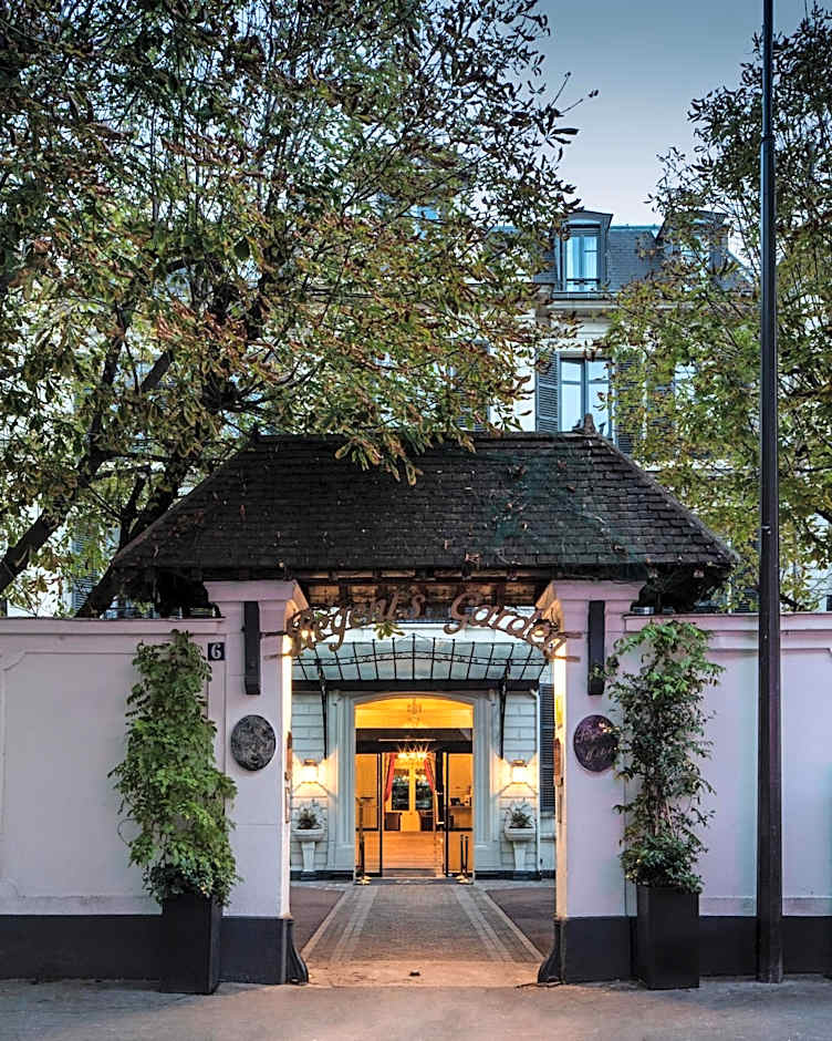 Photo 1 of 50 of Hotel Regent's Garden