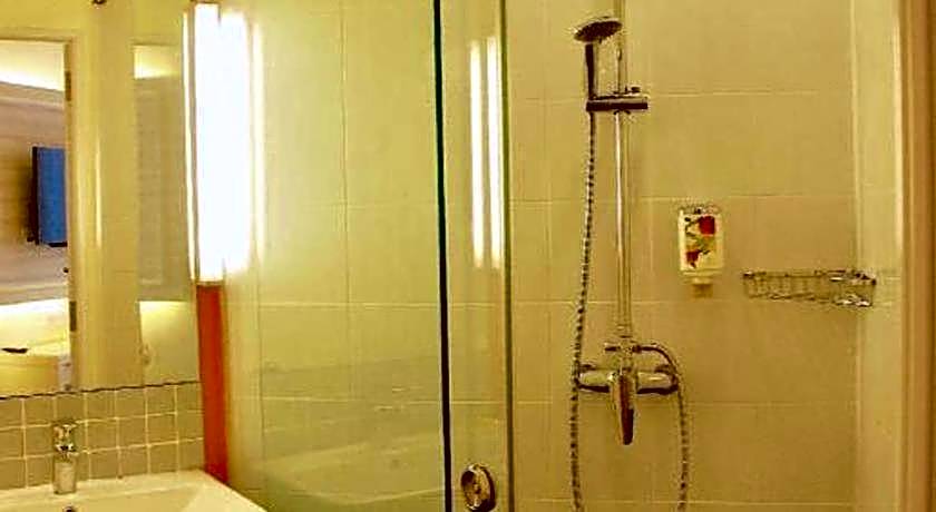 iStay Hotel