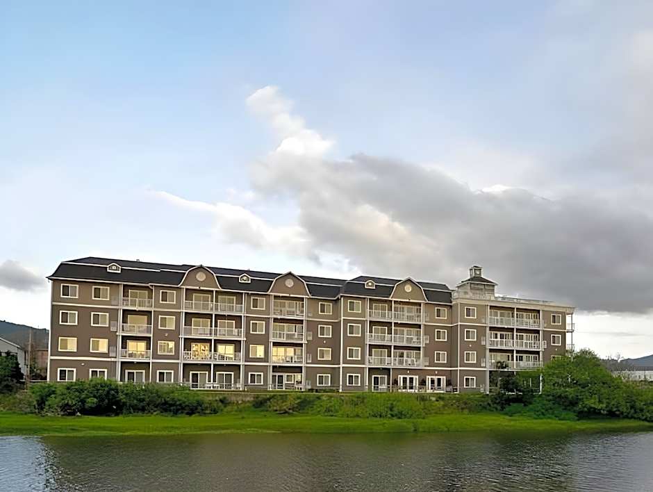 RIVERTIDE SUITES
