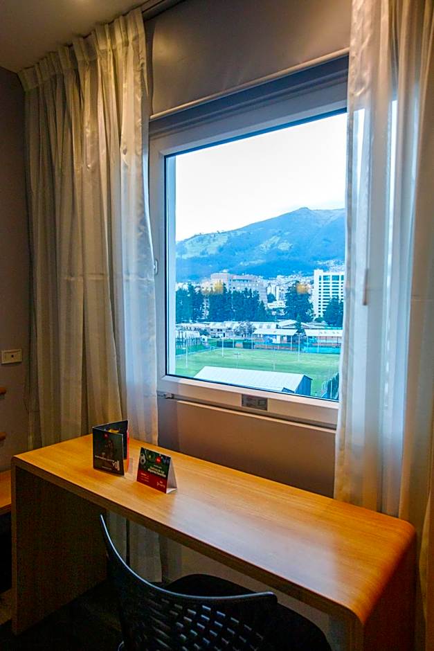 Ibis Quito