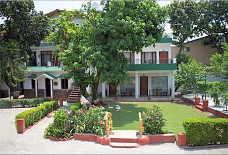 Corbett Paradiso Resorts