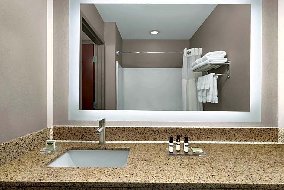 Lancaster Suites