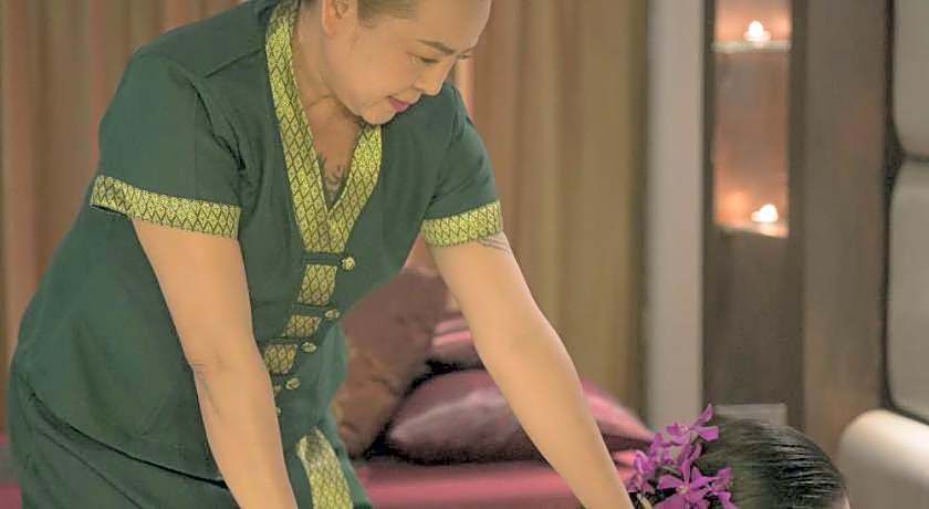 Cross Vibe Bangkok Srinakarin