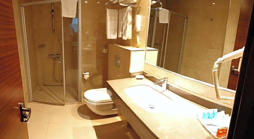Adranos Hotel