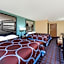 Super 8 by Wyndham Okawville