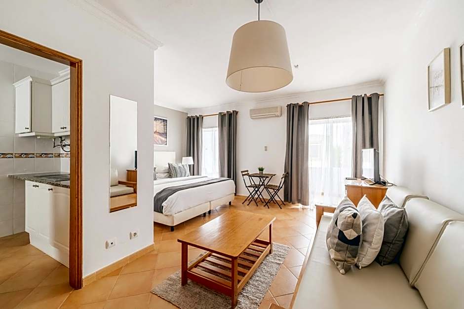 Oasis Beach Apartments